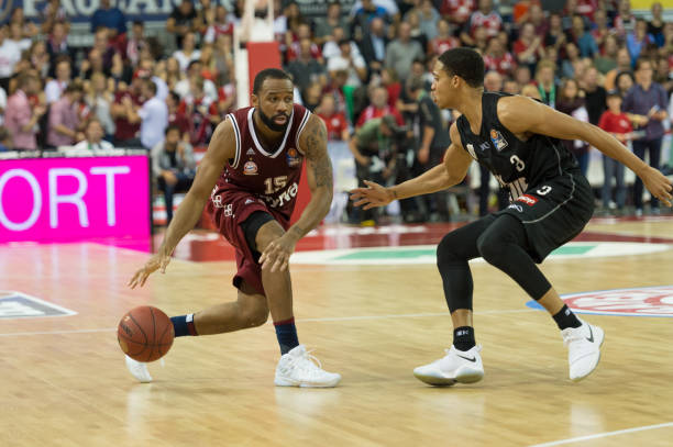 前场三人联 前场三人联